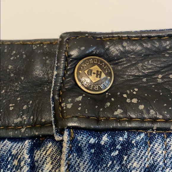 Harley Davidson Jean skirt with leather waist - Picture 6 of 12